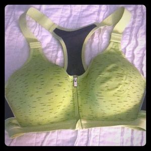 Victors Secret sports bra